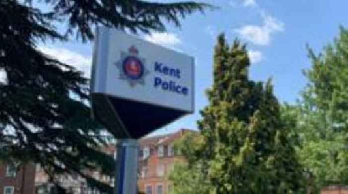 Undercover officer keeps job despite injuring public
