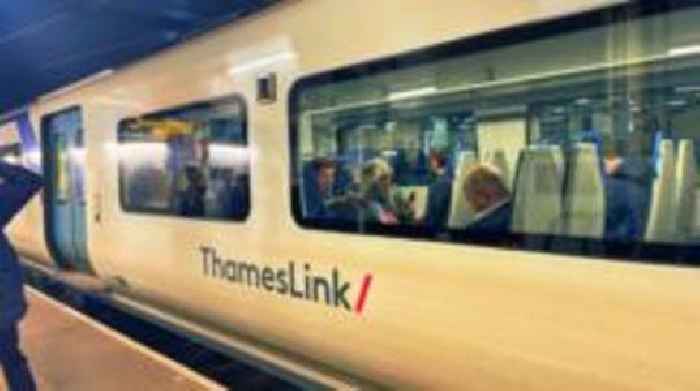 London - Brighton rail line closed by 'disruption'