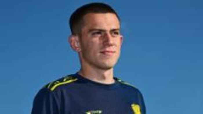 Defender Delap agrees new two-year Burton contract