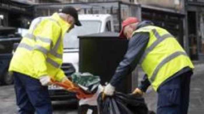 Council to look into giving workers four-day week