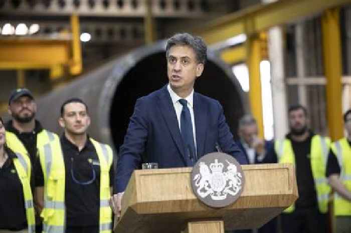 Co-op boss urges Miliband to support small firms
