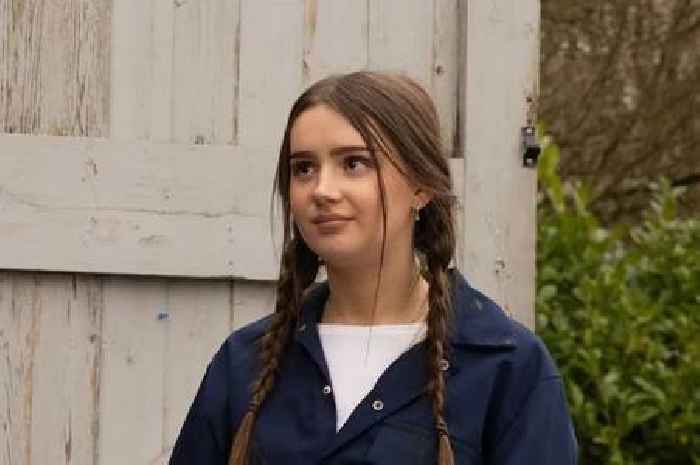 Emmerdale fans 'work out' who carries Sarah's baby in surrogacy twist and it's not Charity