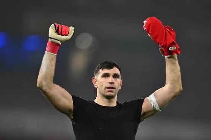 Emi Martinez preference claim as Man United 'make contact' over Aston Villa transfer