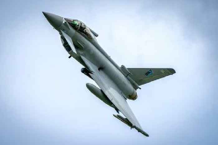 BREAKING Passenger plane declares 'bomb threat' as Portuguese Air Force sends fighter jets