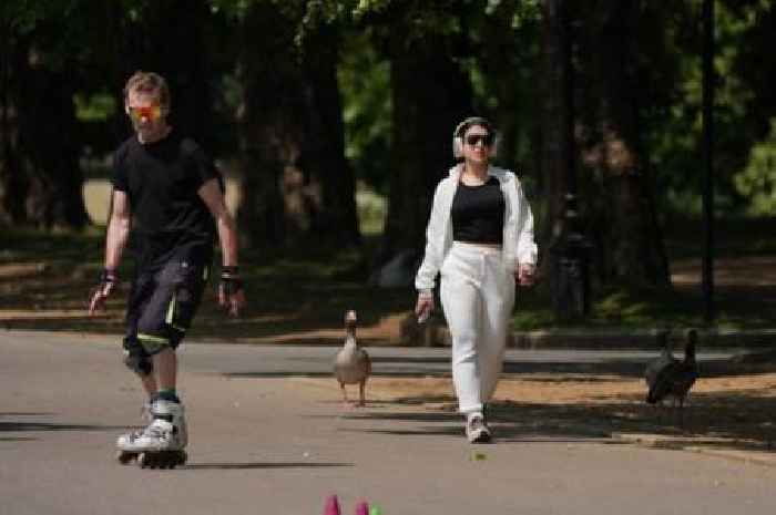 Met Office announces exact date 34C heatwave will come to sudden end