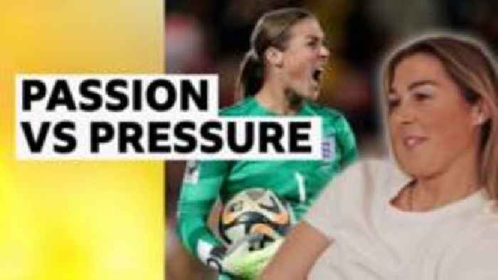 'I think it's art' - Earps on her love of goalkeeping