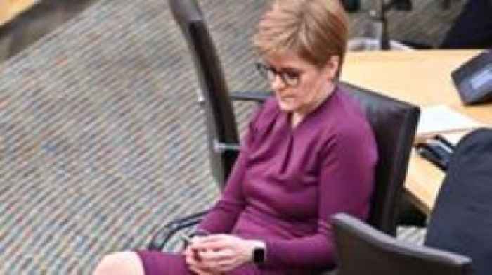 Scottish government to remove WhatsApp from phones