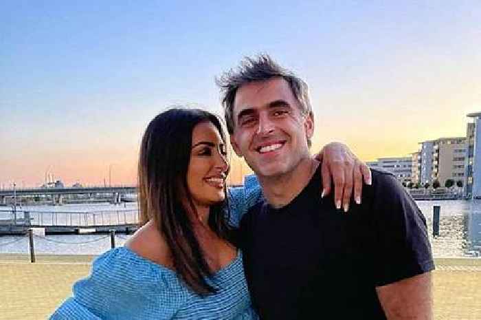 Ronnie O'Sullivan 'back' with EastEnders actress Laila Rouass as they quit UK