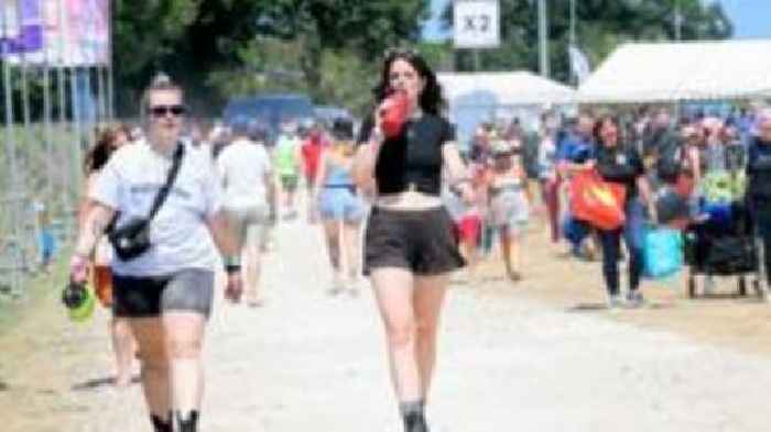Safety tips given to festivalgoers on hot weekend