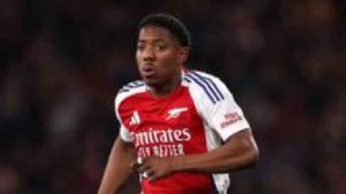 England's Lewis-Skelly agrees new Arsenal deal