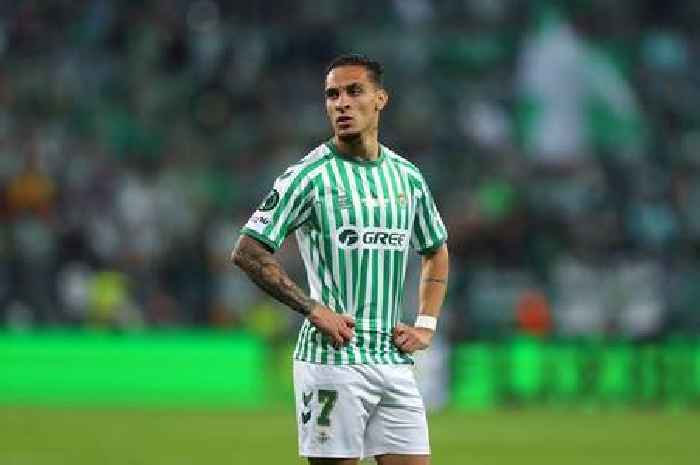 Aston Villa could end Man United nightmare with cut-price transfer