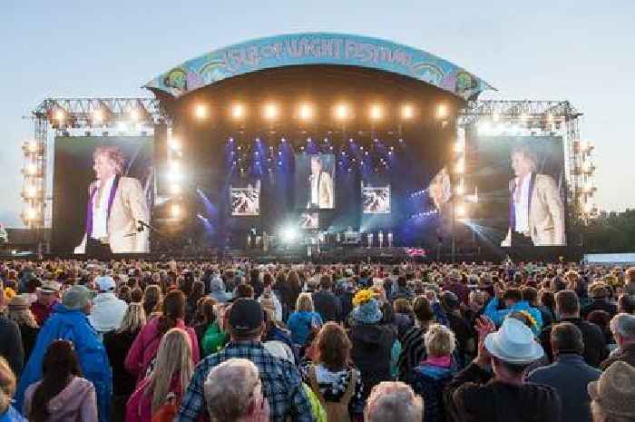 Fans ‘cannot believe their luck’ as sun shines on Isle of Wight Festival