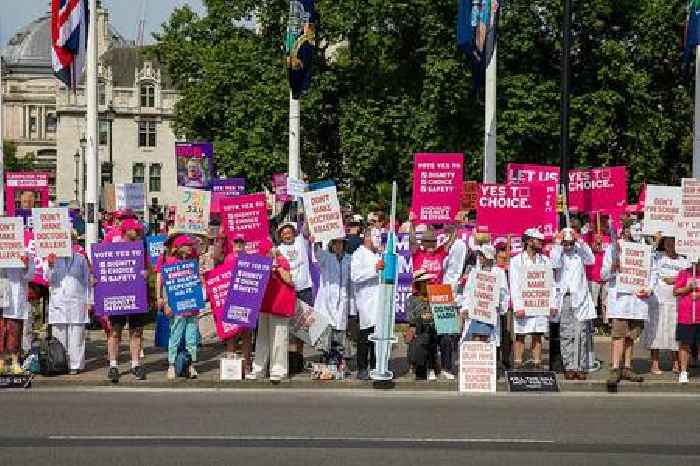 News24 | UK MPs vote in favour of assisted dying bill in historic step