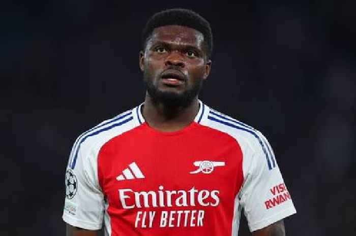 Arsenal could make surprise transfer move for Premier League midfielder