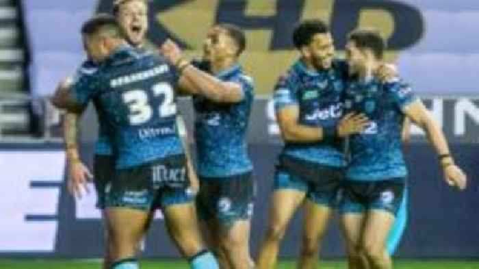 Leigh survive scare to beat Catalans and go third