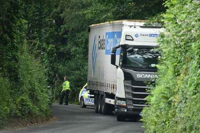 Live updates as Tiverton lorry crash blocks steep road - police on scene