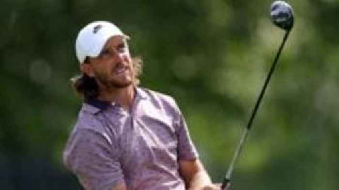 Fleetwood takes lead as he hunts first PGA Tour win