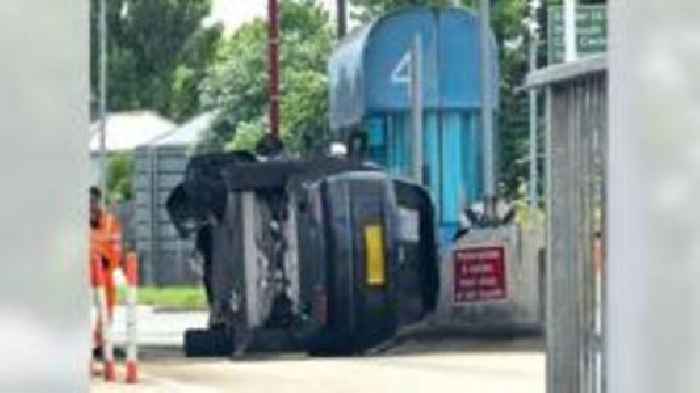 Woman in hospital after crash on Tamar Bridge