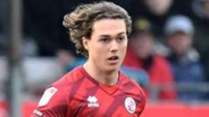 Crawley winger Forster agrees new one-year deal