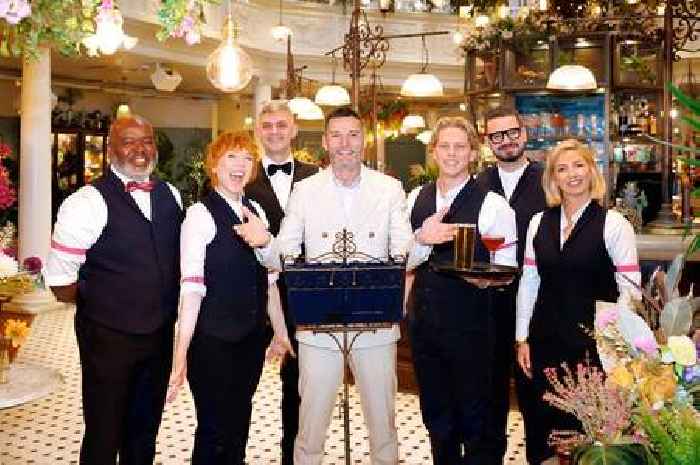 Channel 4 First Dates: Love is back in the air in the restaurant
