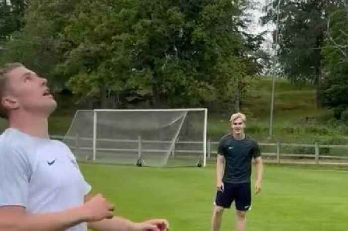 Viktor Gyokeres spotted with Tottenham star after family conversations about Arsenal