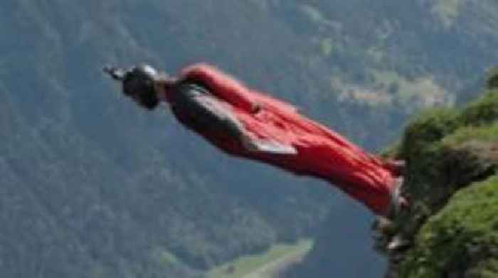 Scottish wingsuit flyer Liam Byrne dies during Swiss Alps jump