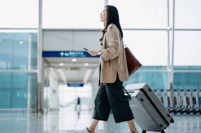 Travel guru shares alarming reason you should avoid suitcases with certain type of zip