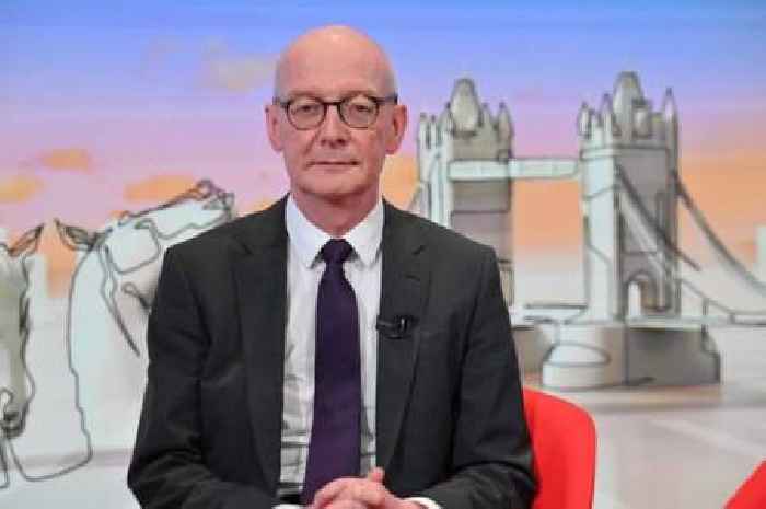DWP defends PIP cuts saying 1,000 people a day are signing on