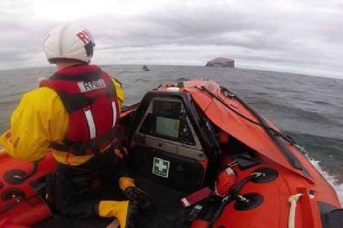 Kayakers rescued after being swept out to sea in North Berwick by strong winds