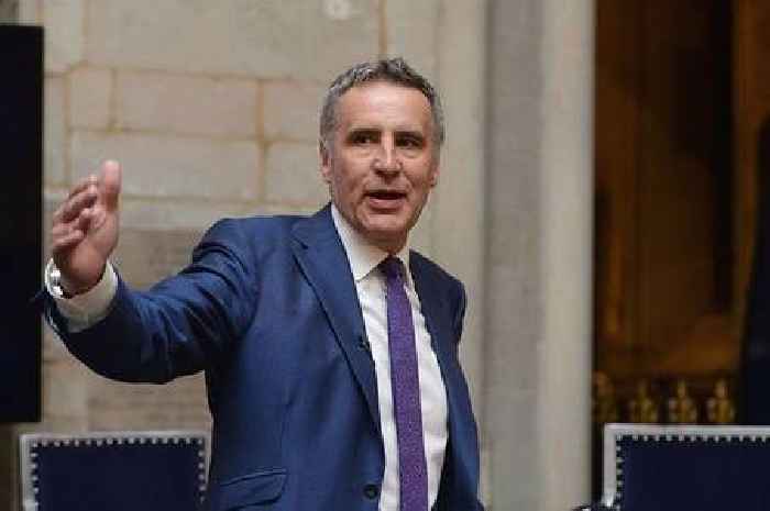 Former Sky News host Dermot Murnaghan diagnosed with stage four prostate cancer
