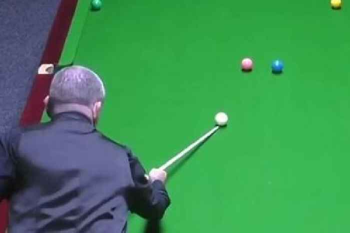Mark Williams launches white ball off the table with bizarre shot at Wuhan Open