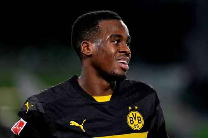 Chelsea closing in on fourth summer transfer amid £50m talks and Alejandro Garnacho interest