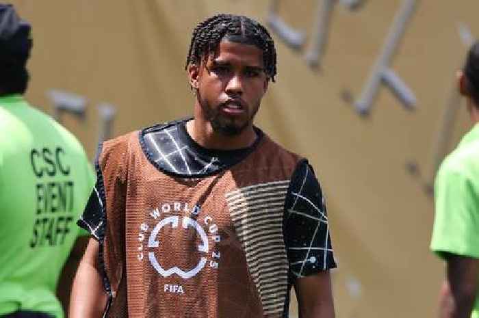 Managing Chelsea - Jamie Gittens and Mike Maignan sign, Andrey Santos stays and eight leave