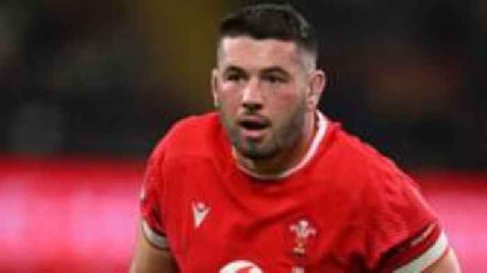 Thomas aims to learn from Wales prop legends
