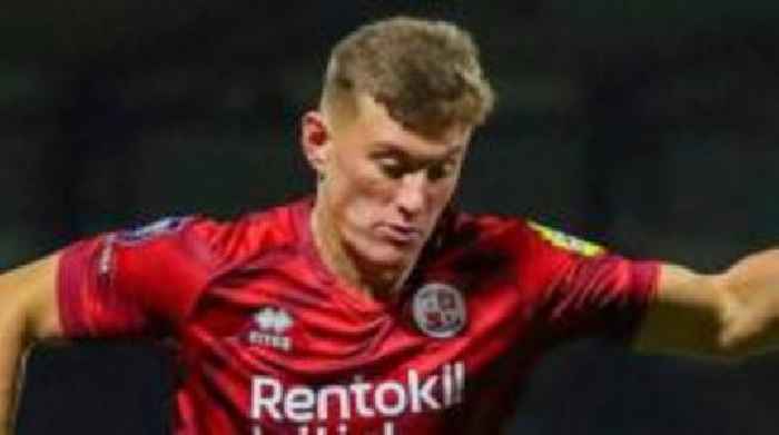 Striker Fish makes Torquay United switch