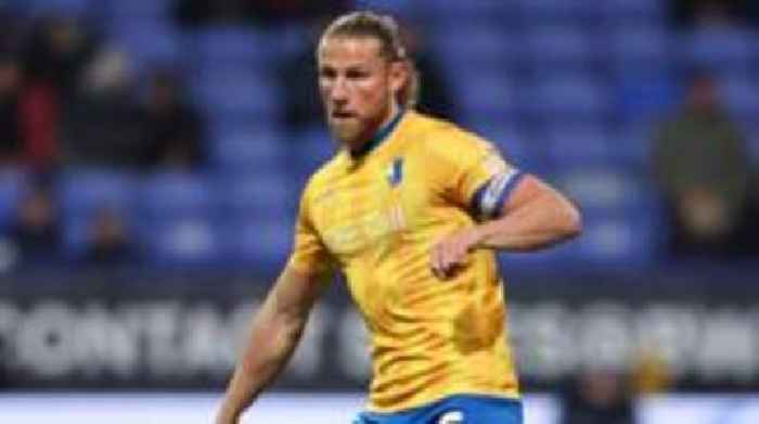 Kilgour rejoins Bristol Rovers as Wilson leaves