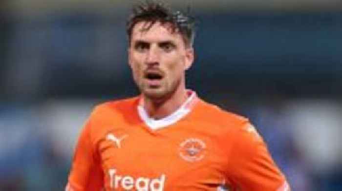 Burton sign forward Beesley from Blackpool