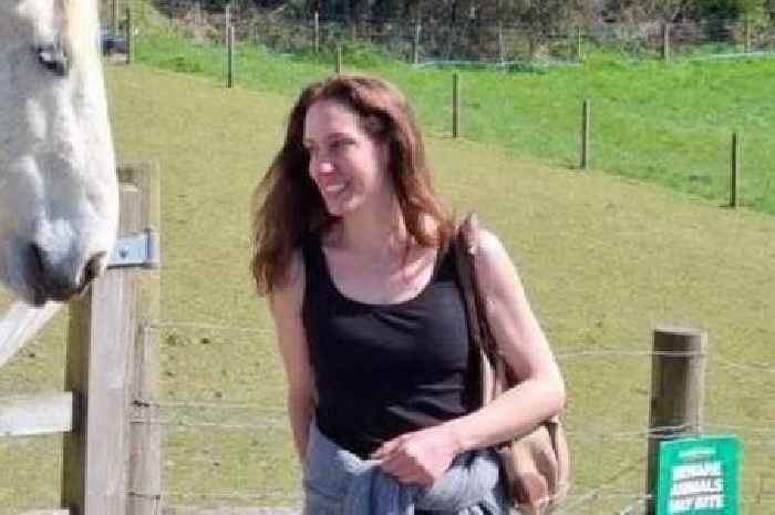 Tandem skydivers died after parachute didn't open, inquest hears