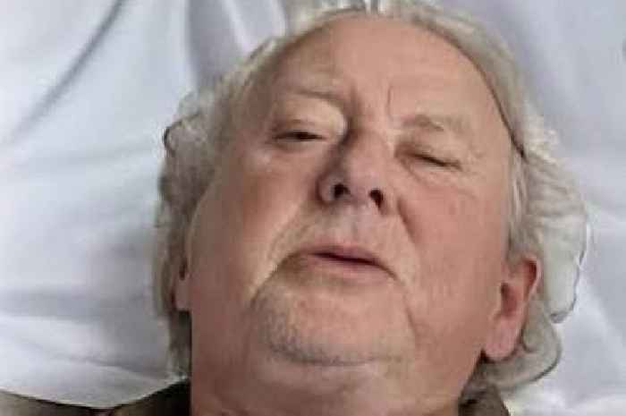 Proud lawn man who cut Newquay's grass for 45 years remembered in recent death notices for Cornwall