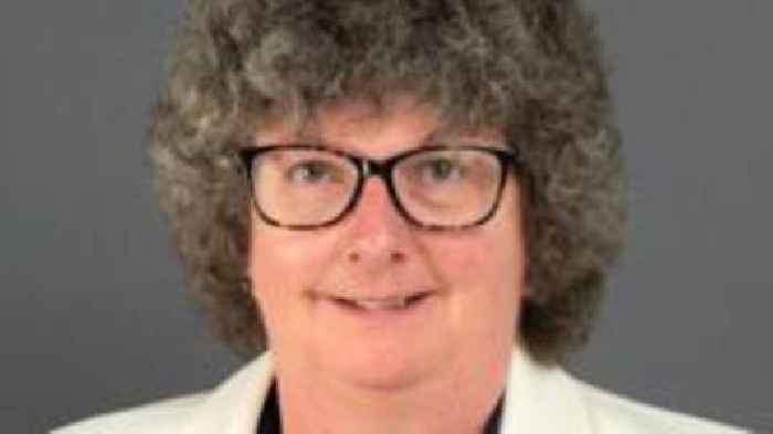 Former council leader says she felt 'betrayed'