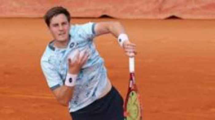 Doubles champion Patten 'OK about not being recognised'