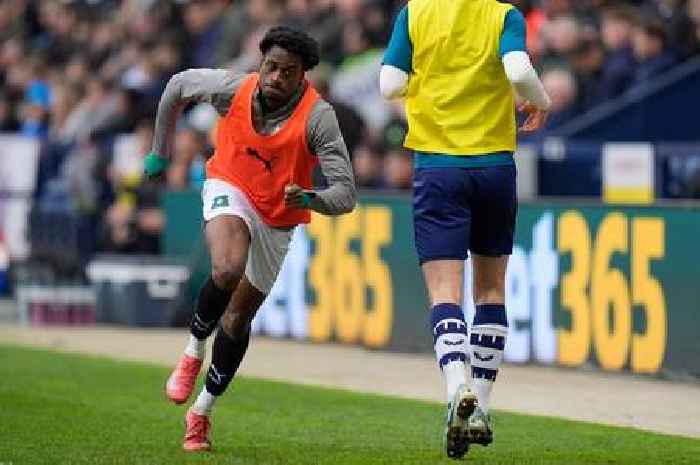 Nathanael Ogbeta leaves Plymouth Argyle on loan to Barnsley
