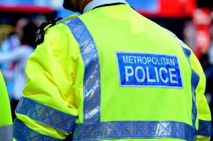 Ten arrests after investigation into Surrey and London phone shop robberies
