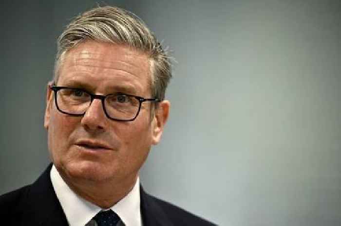 Keir Starmer in huge DWP benefit cuts climbdown as he offers deal to rebels