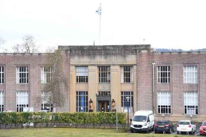 Stirling Council leadership survive 'no confidence' vote over finance questions