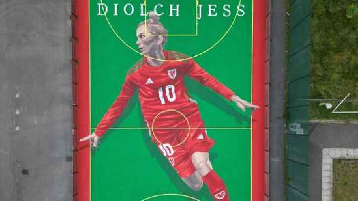 Football star mural unveiled in 'European first'