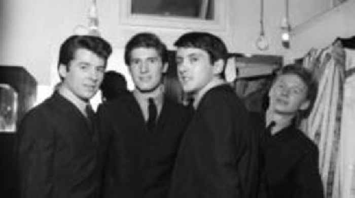The Searchers 'go out big' with Glastonbury final show