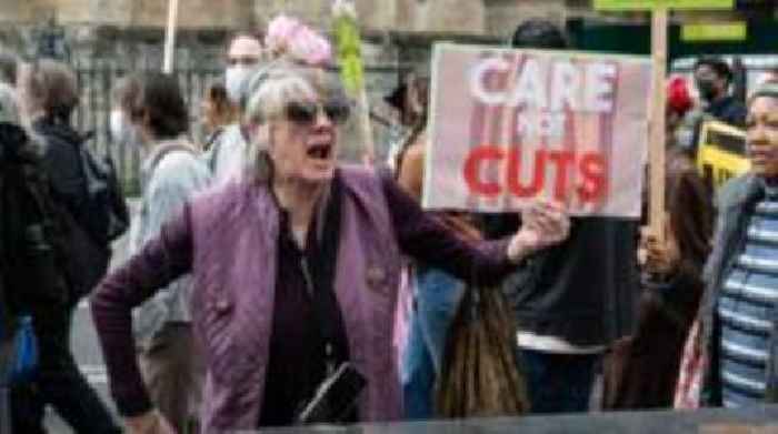 What do UK welfare reforms mean in Scotland?