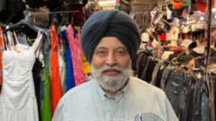 Ongoing bridge closure leaves traders 'struggling'