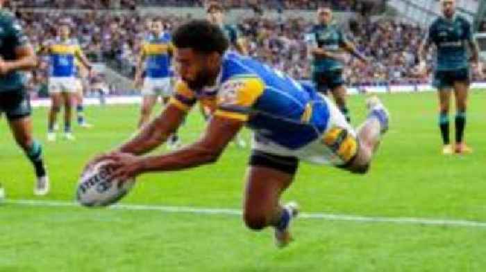 Leeds turn on the style to beat Leigh and go third